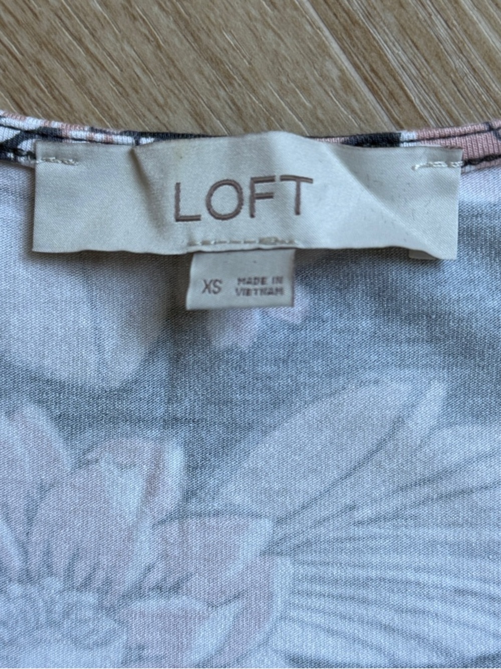 LOFT Sleeveless V-Neck Navy Swing Dress with Soft Pink and White Floral Print - Picture 5 of 5